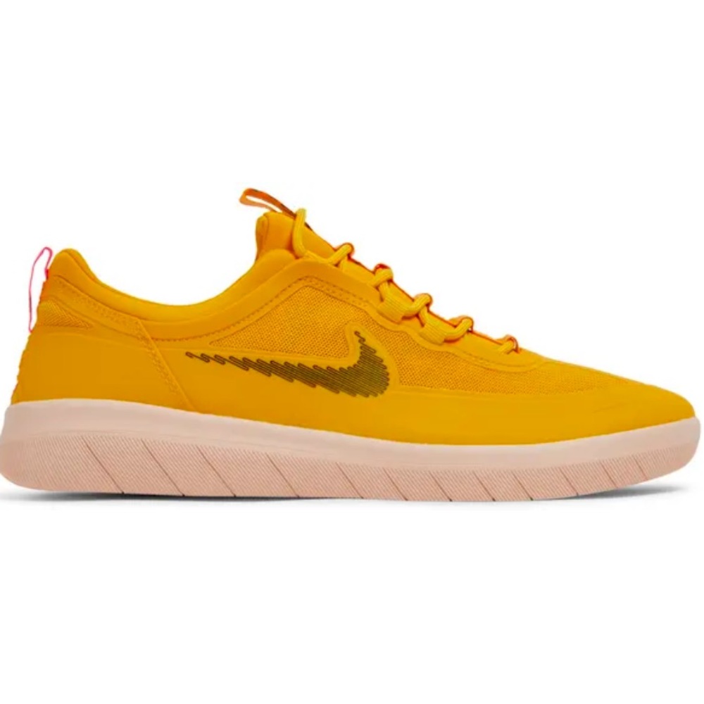 Nike SB NYJAH free 2 
Women’s Size 7
EUR 38